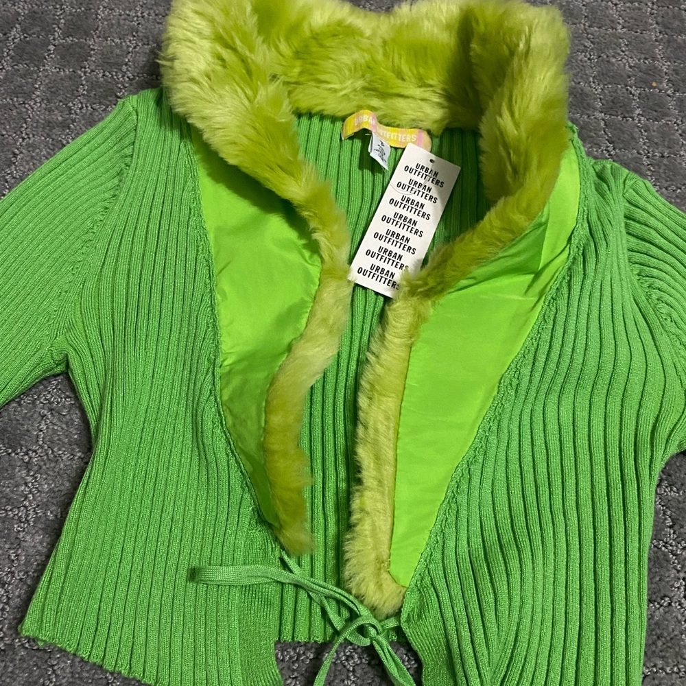Urban Outfitters Izzy Faux Fur Cropped Cardigan NWT Size S - Picture 6 of 9
